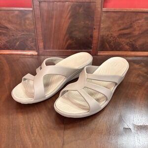 Crocs Sanrah Strappy Wedge Sandals Womens Size 10 Taupe Comfort Slip On